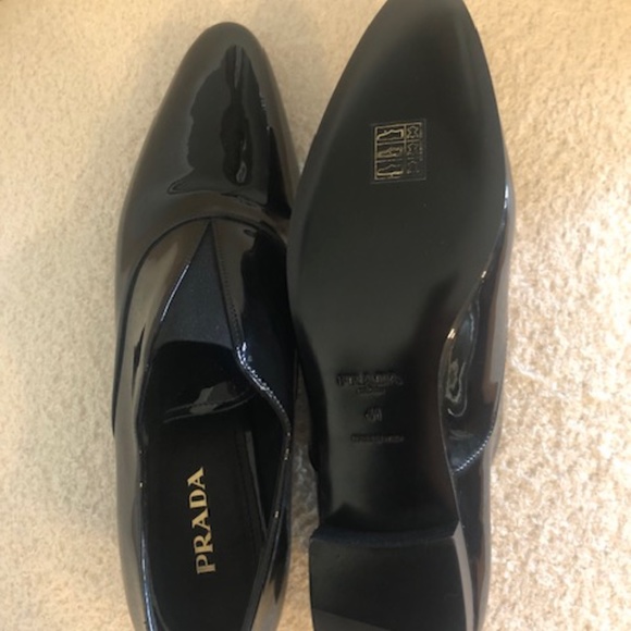 Womens Size 41 Prada Black Patent Leather Slip Ons Never Worn - Picture 4 of 5